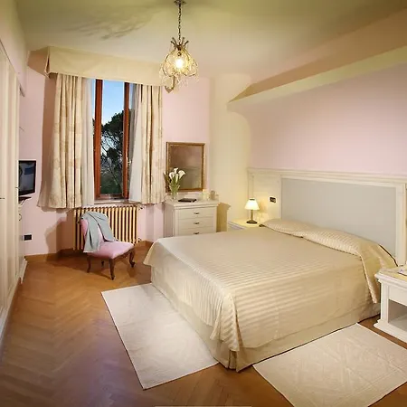 فندق Maria 3*